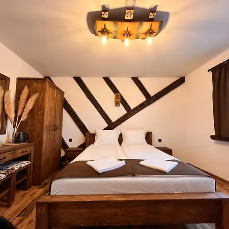 календарови къщи I Pensionat 3*